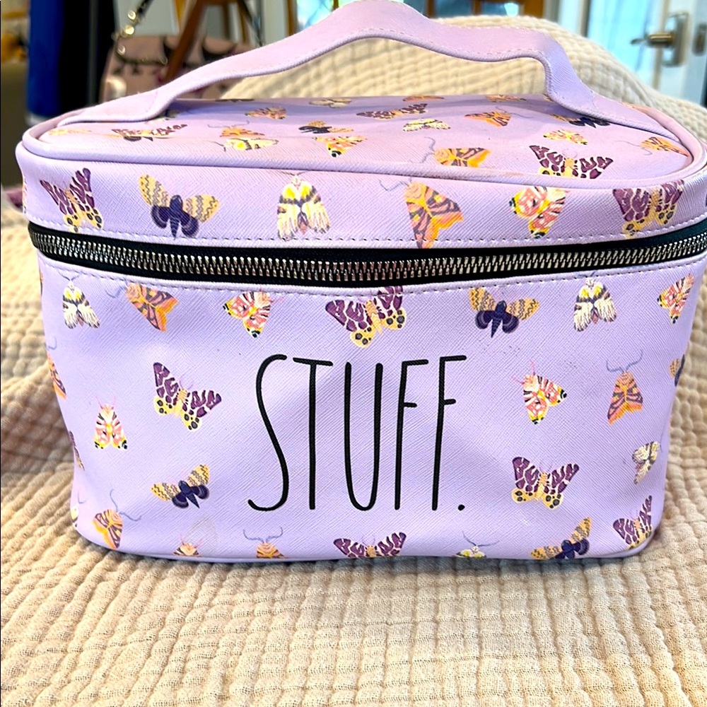RAE DUNN Travel Toiletry Bag/ "STUFF" Train Case-Excellent Used Condition